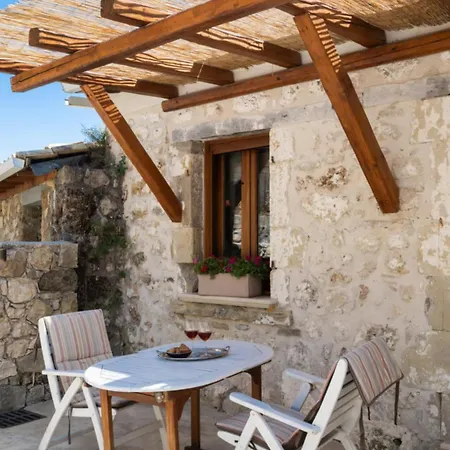 Holiday home Anyfantata Sivros