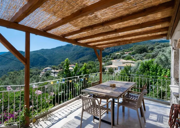 Nyaraló Anyfantata Szívrosz